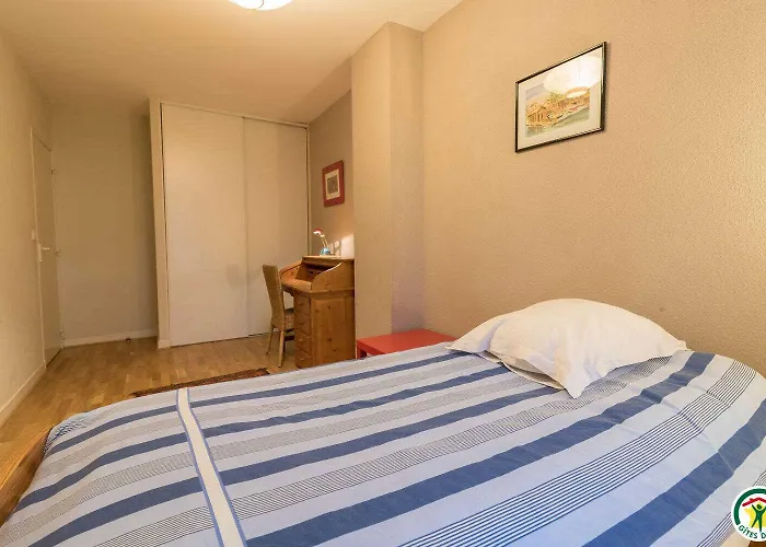 Le Parc Des Moutous * Aurin